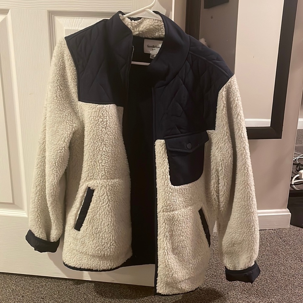 Goodfellow Sherpa Jacket. Perfect Condition! Warm! - image 1